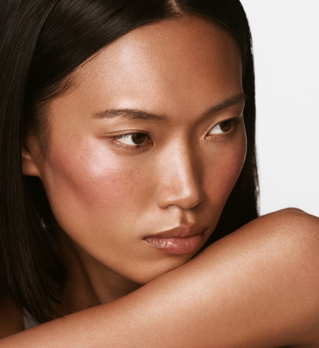 anais with highlight milk 02