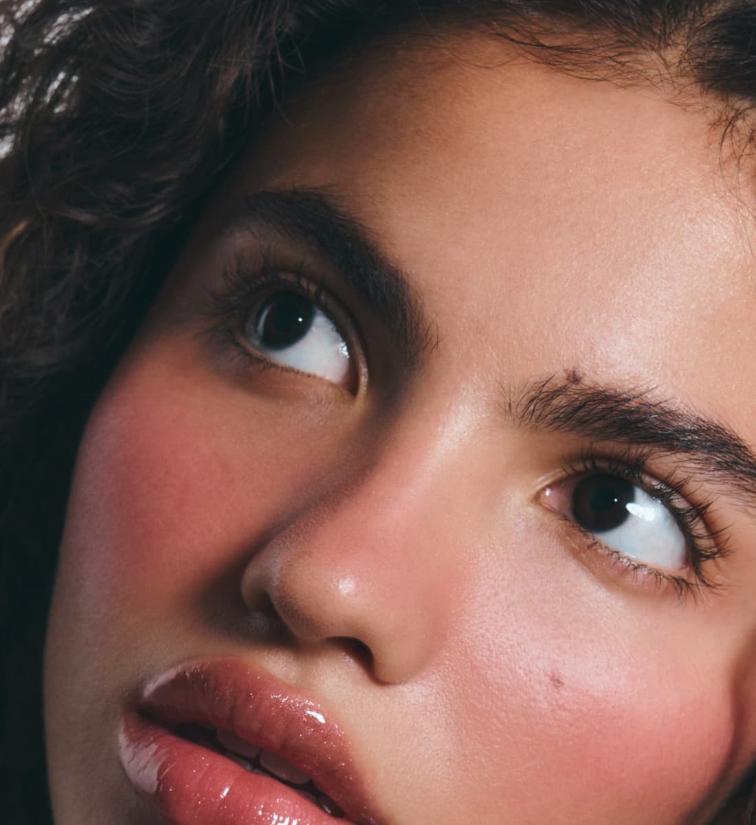 Keilani wears pocket blush in teacup